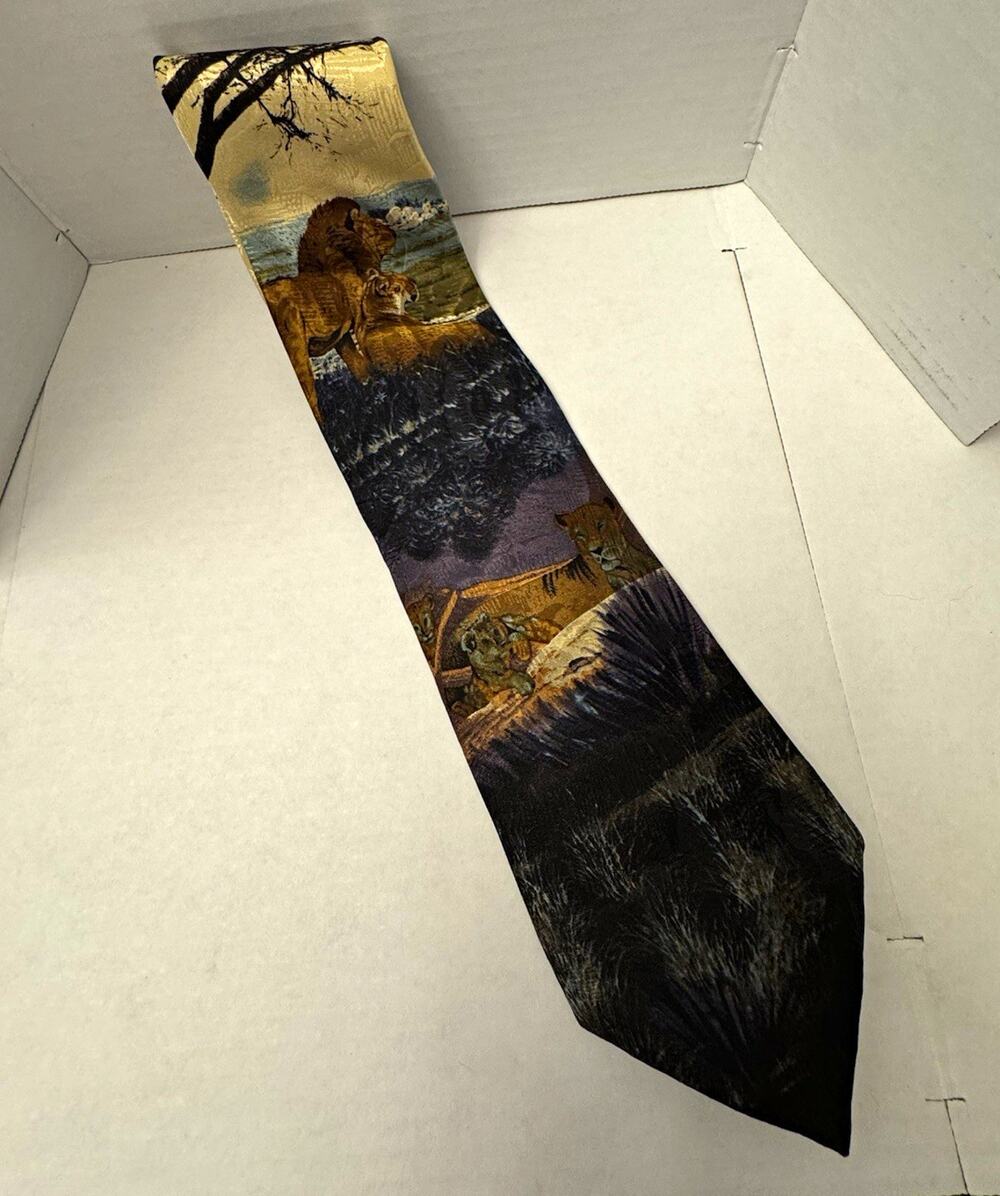Endangered Species Men's 100% Silk Tie Lion Tiger Animal Print